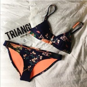New Triangl Delilah bikini set